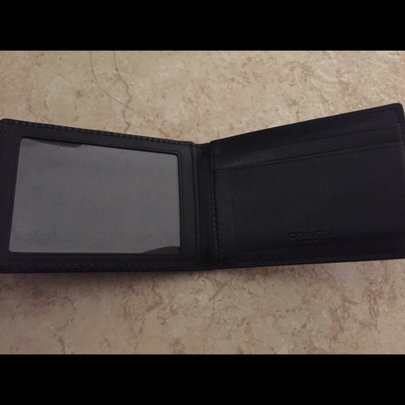 Coach bifold wallet. No insert for cash - Picture 2 of 3